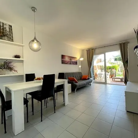 Apartamento Garden Floor Apartment, Direct Access To The Pool Lloret de Mar