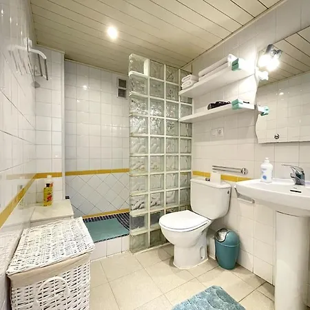 Garden Floor Apartment, Direct Access To The Pool *