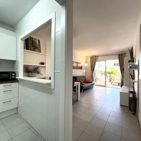 Garden Floor Apartment, Direct Access To The Pool Apartamento Lloret de Mar